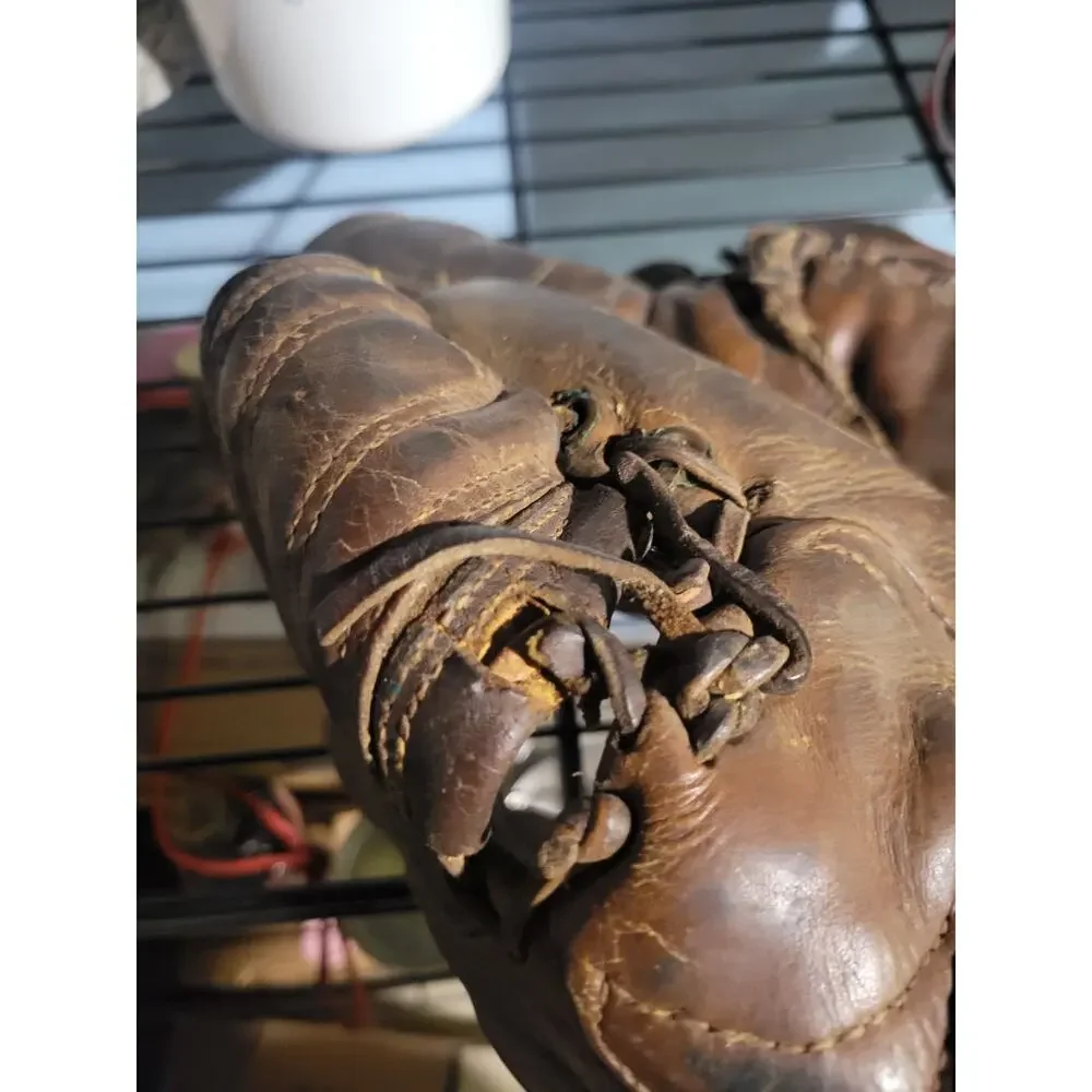 Vtg 1940s 50s Rawlings Playmaker and another vintage glove